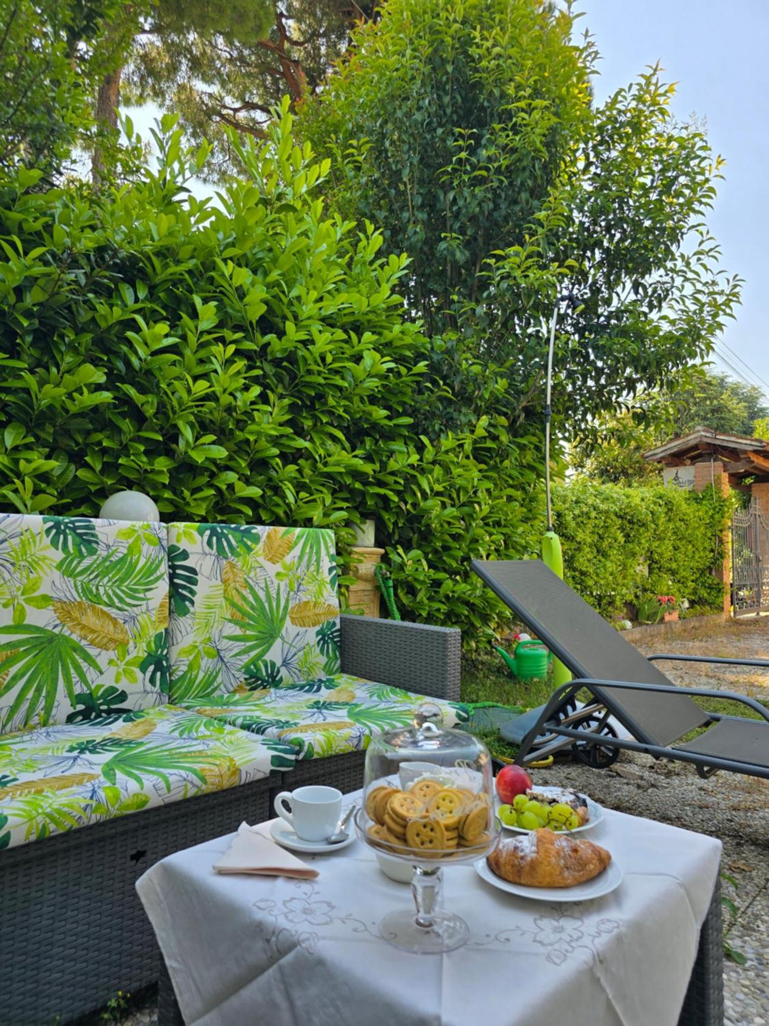 Villa Indipendente A Pochi Passi Dal Lago サン・フェリーチェ・デル・ベナーコ エクステリア 写真